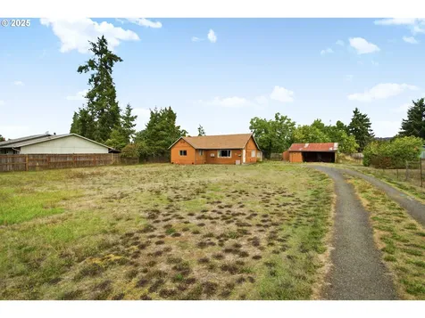 4916 E Street Springfield OR 97478