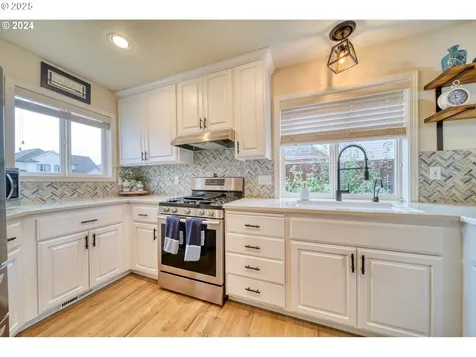 1335 2nd Street Columbia City OR 97018