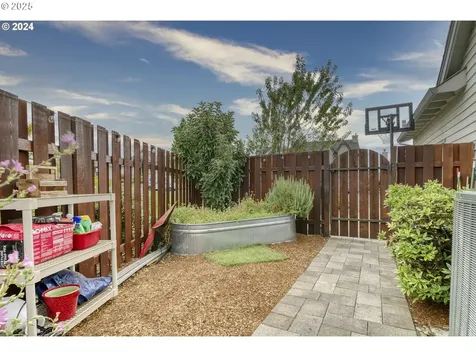 1335 2nd Street Columbia City OR 97018
