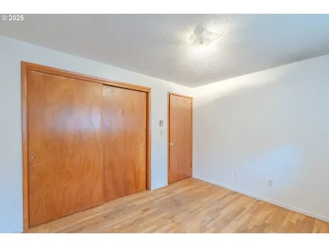 807 SE 105th Avenue Vancouver WA 98664