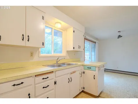 807 SE 105th Avenue Vancouver WA 98664