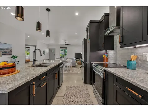 6738 NW 271st Avenue Hillsboro OR 97124
