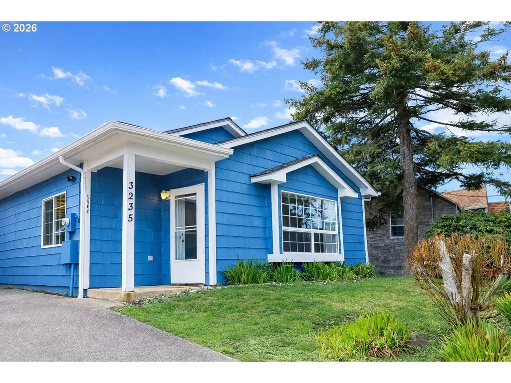 3235 NW Quay Drive Lincoln City OR 97367
