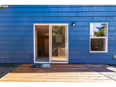 3235 NW Quay Drive Lincoln City OR 97367