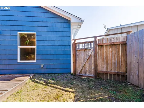 3235 NW Quay Drive Lincoln City OR 97367