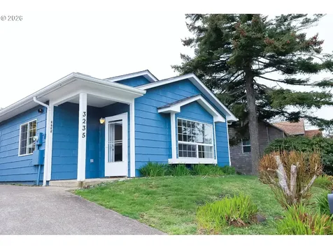 3235 NW Quay Drive Lincoln City OR 97367