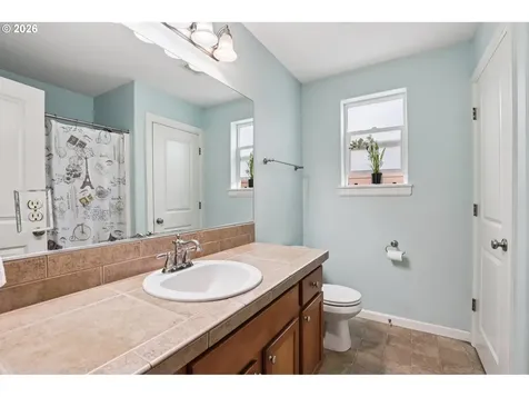 5915 NE 62nd Street Vancouver WA 98661