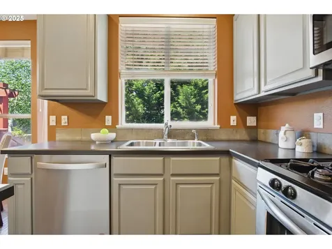 2561 NW 167th Avenue Beaverton OR 97006
