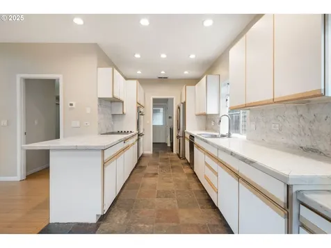 6636 S Virginia Avenue Portland OR 97239