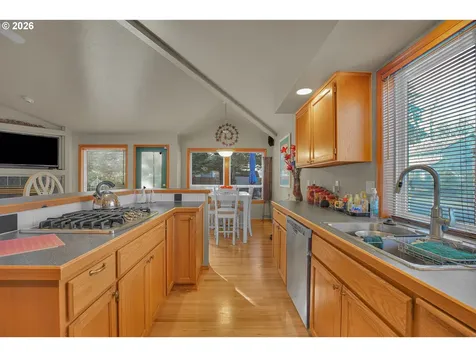 6134 SE Sigrid Street Hillsboro OR 97123