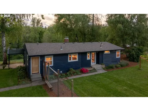 827 SW Gilson Street Mcminnville OR 97128