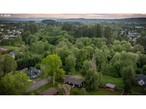 827 SW Gilson Street Mcminnville OR 97128