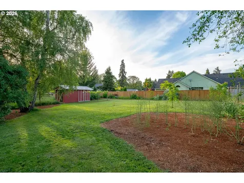 827 SW Gilson Street Mcminnville OR 97128