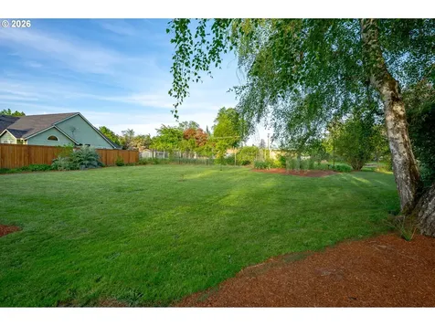 827 SW Gilson Street Mcminnville OR 97128