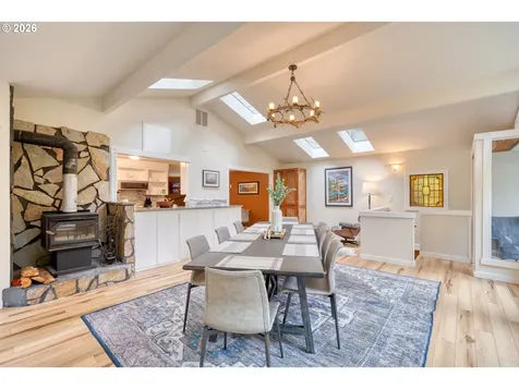 69437 E Vine Maple Drive Rhododendron OR 97049