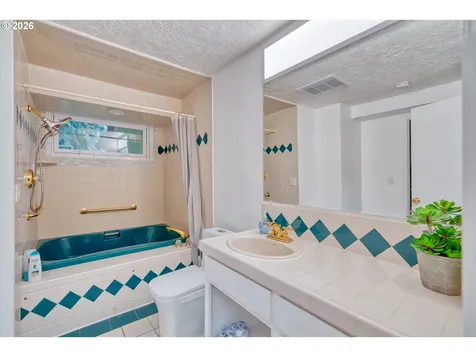 69437 E Vine Maple Drive Rhododendron OR 97049