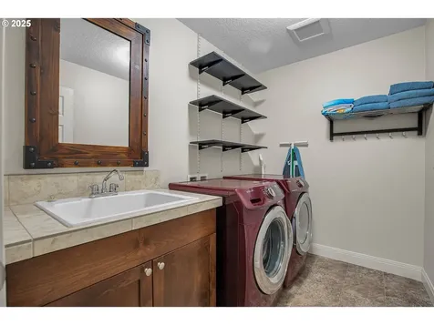 4024 SW Brixton Avenue Gresham OR 97080