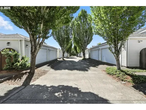 14343 SE Oregon Trail Drive Clackamas OR 97015