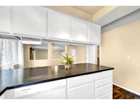 523 65th Street Springfield OR 97478