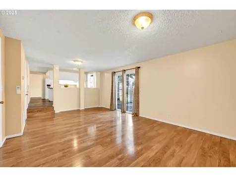 523 65th Street Springfield OR 97478