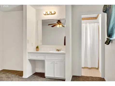 523 65th Street Springfield OR 97478