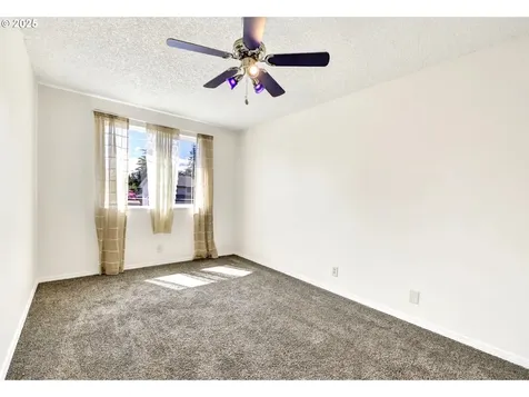 523 65th Street Springfield OR 97478