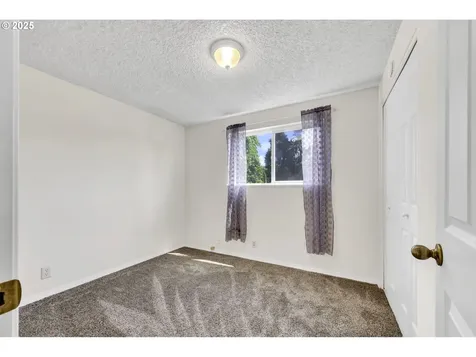 523 65th Street Springfield OR 97478