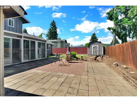 523 65th Street Springfield OR 97478
