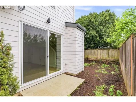 6792 SE Insley Street Portland OR 97206