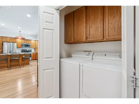 796 Street Charles Place Road Hood River OR 97031