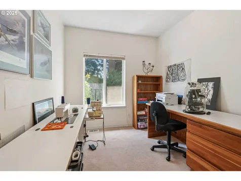 796 Street Charles Place Road Hood River OR 97031