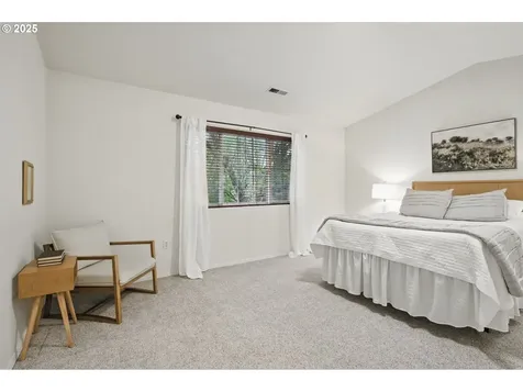 1117 N Winchell Street Portland OR 97217