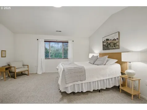 1117 N Winchell Street Portland OR 97217