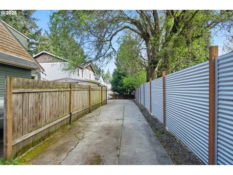 1117 N Winchell Street Portland OR 97217