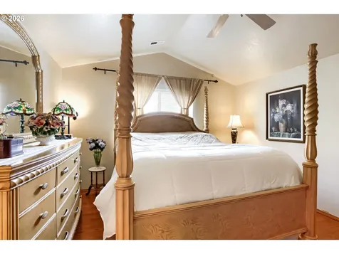 428 SE 10th Street Troutdale OR 97060
