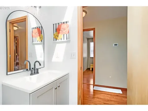428 SE 10th Street Troutdale OR 97060