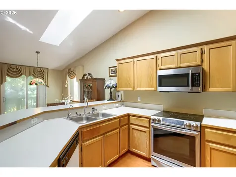 428 SE 10th Street Troutdale OR 97060