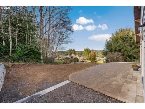 905 Bellevue Drive Reedsport OR 97467
