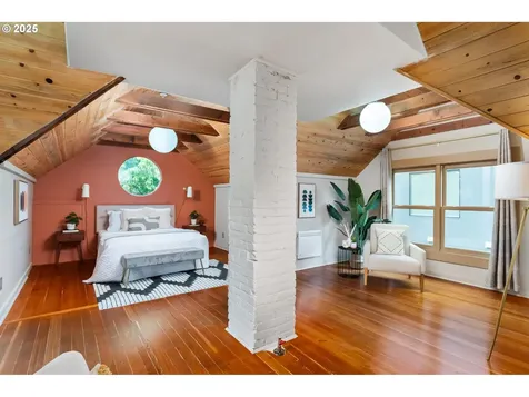 2664 NW Thurman Street Portland OR 97210