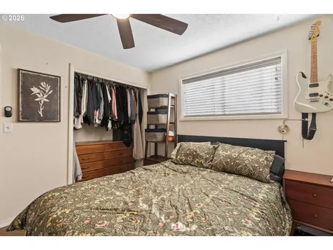 12718 SE Knapp Street Portland OR 97236