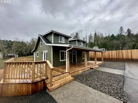 563 Oak Terrace Sutherlin OR 97479