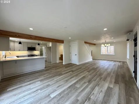 563 Oak Terrace Sutherlin OR 97479