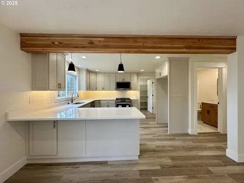 563 Oak Terrace Sutherlin OR 97479