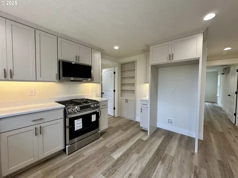 563 Oak Terrace Sutherlin OR 97479