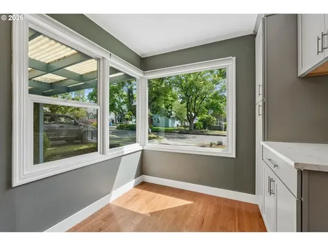 4204 NW Fir Street Vancouver WA 98660