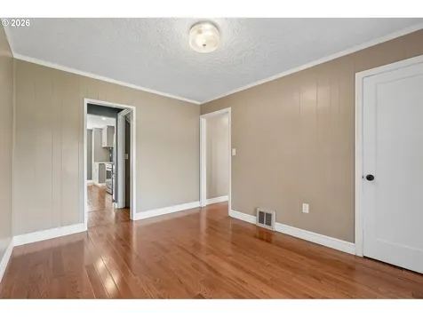 4204 NW Fir Street Vancouver WA 98660