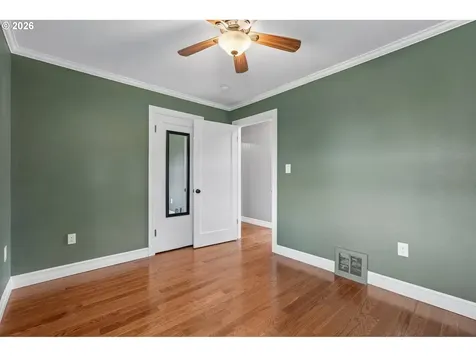 4204 NW Fir Street Vancouver WA 98660