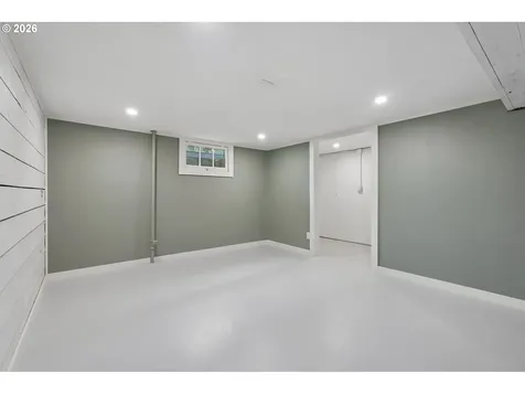 4204 NW Fir Street Vancouver WA 98660