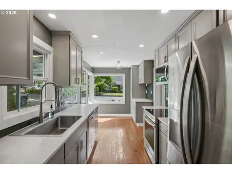 4204 NW Fir Street Vancouver WA 98660