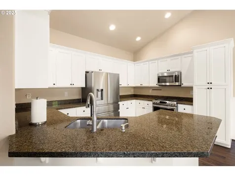 1078 SW Coral Street Junction City OR 97448